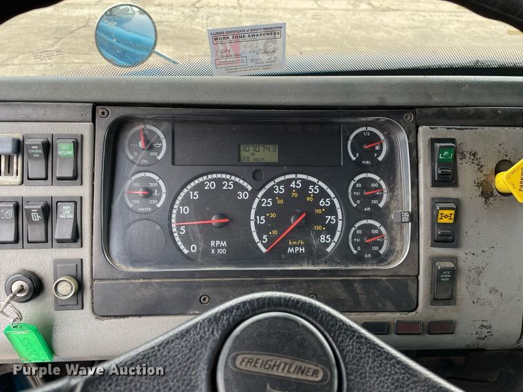 image for item MA9884 2004 Freightliner FL80  flatbed truck