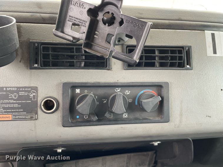 image for item MA9884 2004 Freightliner FL80  flatbed truck