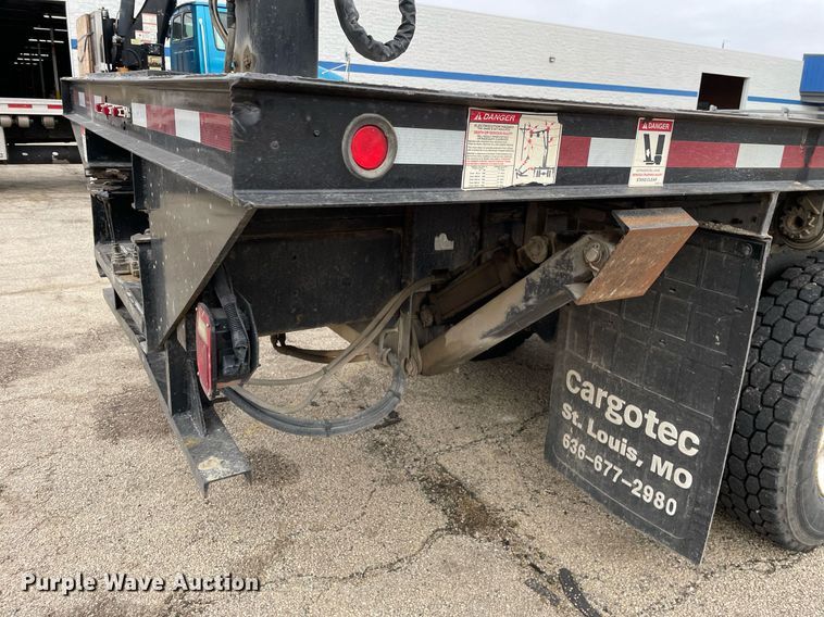 image for item MA9884 2004 Freightliner FL80  flatbed truck