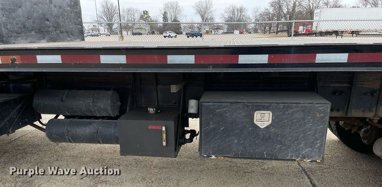 image for item MA9884 2004 Freightliner FL80  flatbed truck