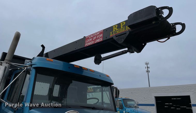 image for item MA9884 2004 Freightliner FL80  flatbed truck