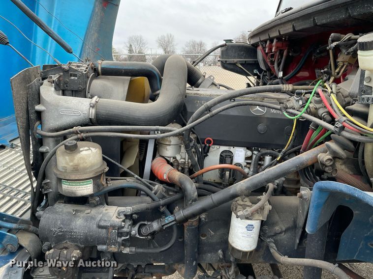 image for item MA9884 2004 Freightliner FL80  flatbed truck