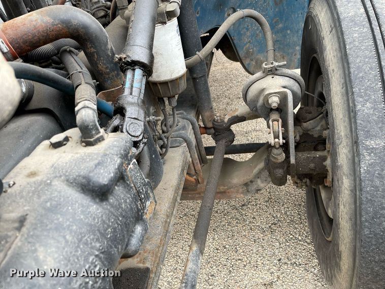 image for item MA9884 2004 Freightliner FL80  flatbed truck