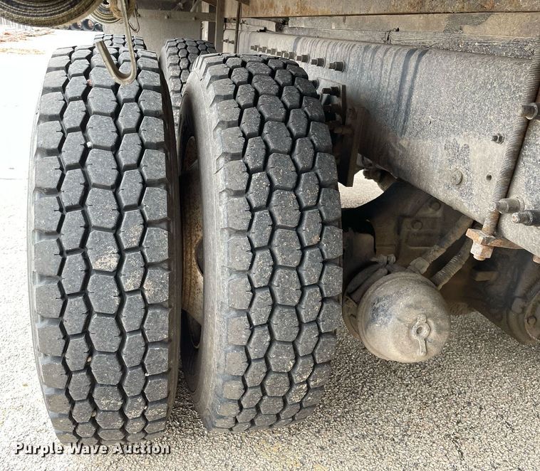 image for item MA9884 2004 Freightliner FL80  flatbed truck