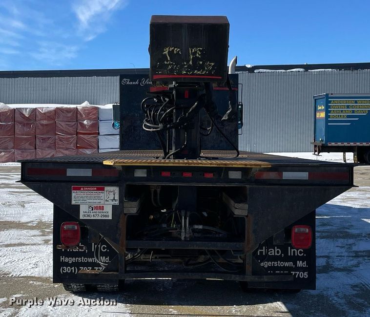 image for item MA9898 2004 Freightliner FL80  flatbed truck