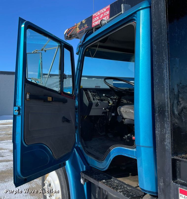 image for item MA9898 2004 Freightliner FL80  flatbed truck