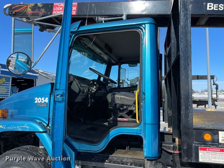 image for item MA9898 2004 Freightliner FL80  flatbed truck