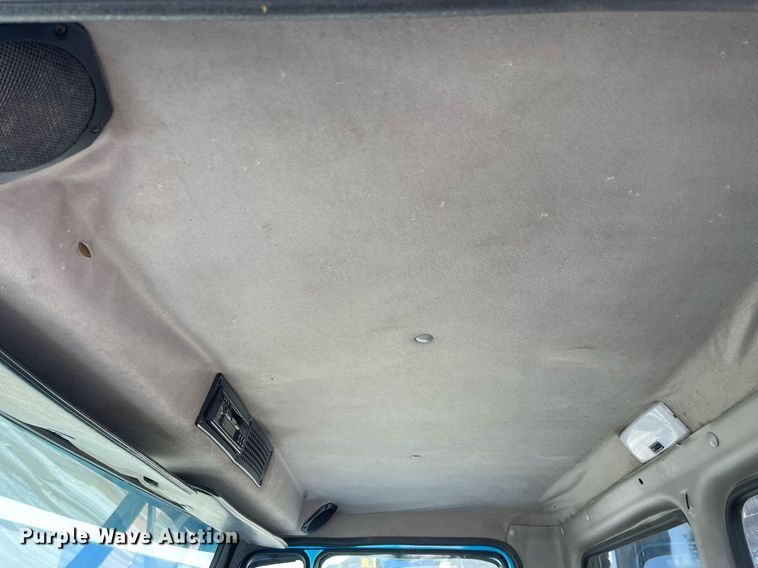 image for item MA9898 2004 Freightliner FL80  flatbed truck