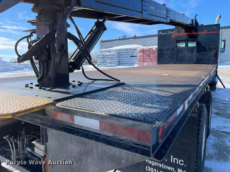 image for item MA9898 2004 Freightliner FL80  flatbed truck