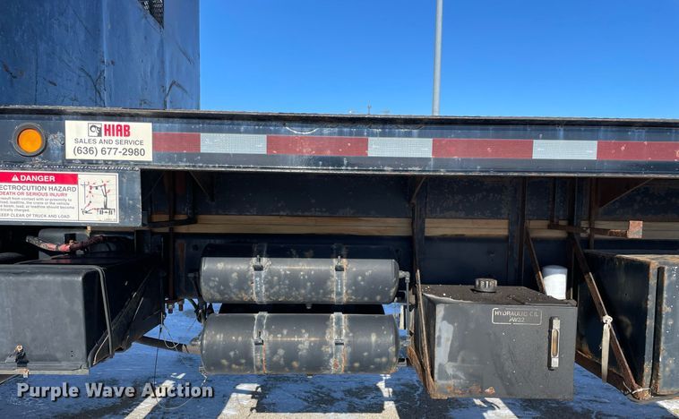 image for item MA9898 2004 Freightliner FL80  flatbed truck