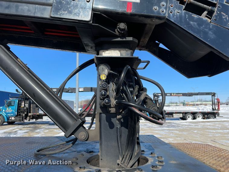 image for item MA9898 2004 Freightliner FL80  flatbed truck