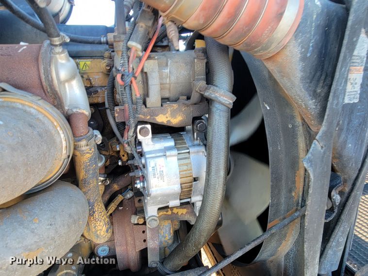 image for item ME9685 2007 Kenworth T600  semi truck