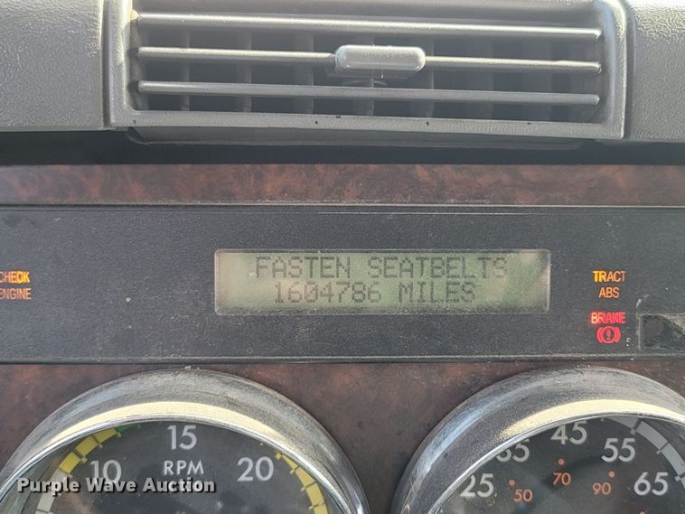 image for item MH9678 2005 Freightliner Century Class ST  semi truck