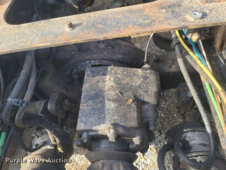 image for item MH9678 2005 Freightliner Century Class ST  semi truck