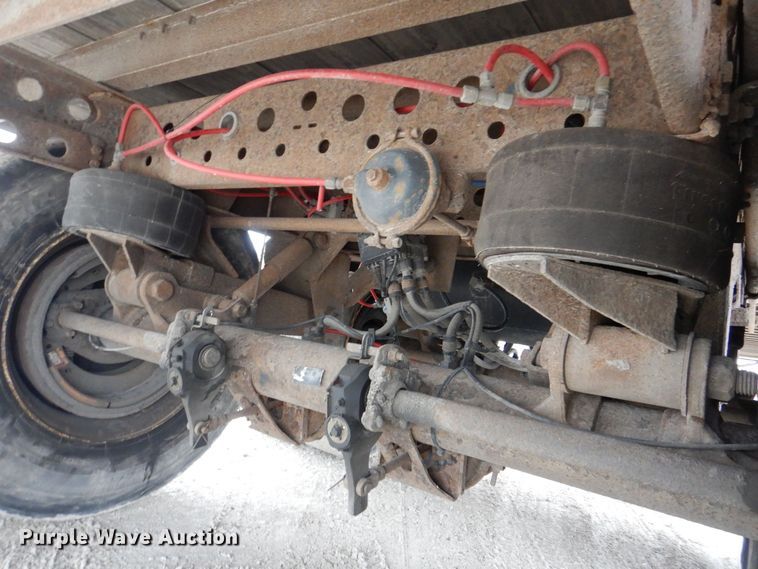 image for item MJ9985 2000 Wabash  dry van trailer