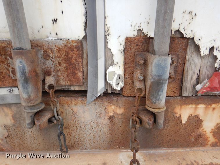 image for item MJ9985 2000 Wabash  dry van trailer