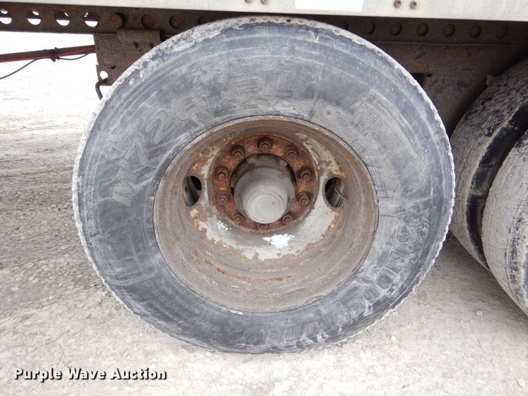 image for item MJ9985 2000 Wabash  dry van trailer