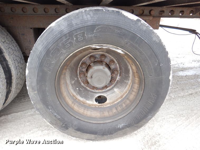 image for item MJ9985 2000 Wabash  dry van trailer