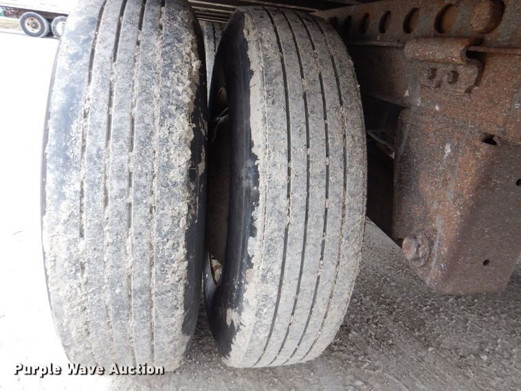 image for item MJ9985 2000 Wabash  dry van trailer