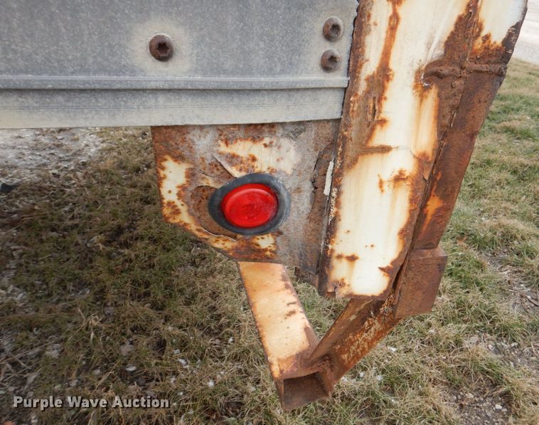 image for item MJ9986 2000 Wabash  dry van trailer