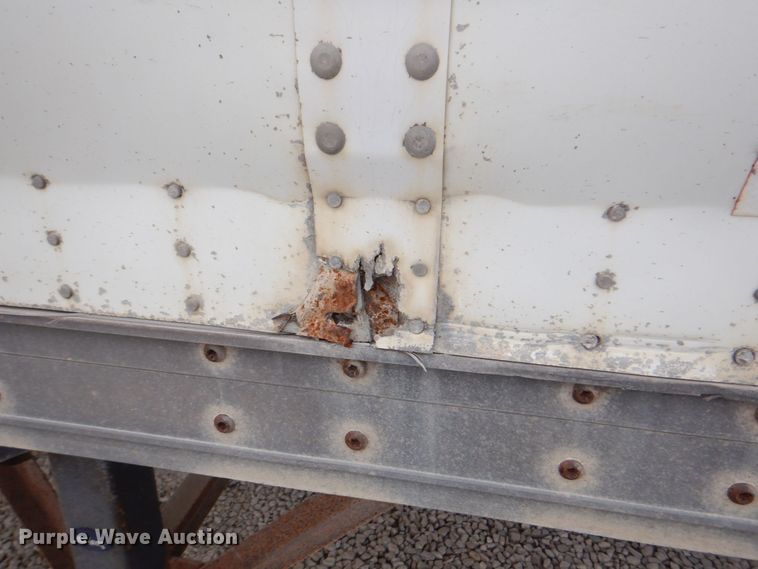 image for item MJ9986 2000 Wabash  dry van trailer