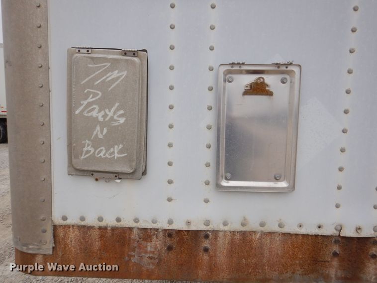 image for item MJ9986 2000 Wabash  dry van trailer