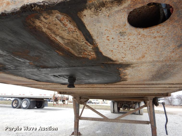 image for item MJ9986 2000 Wabash  dry van trailer