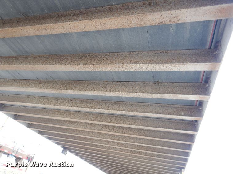 image for item MJ9986 2000 Wabash  dry van trailer