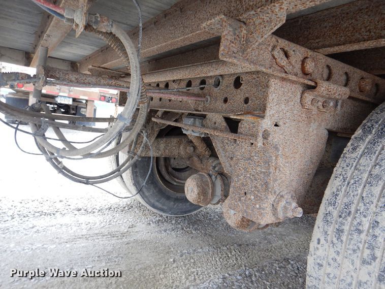 image for item MJ9986 2000 Wabash  dry van trailer