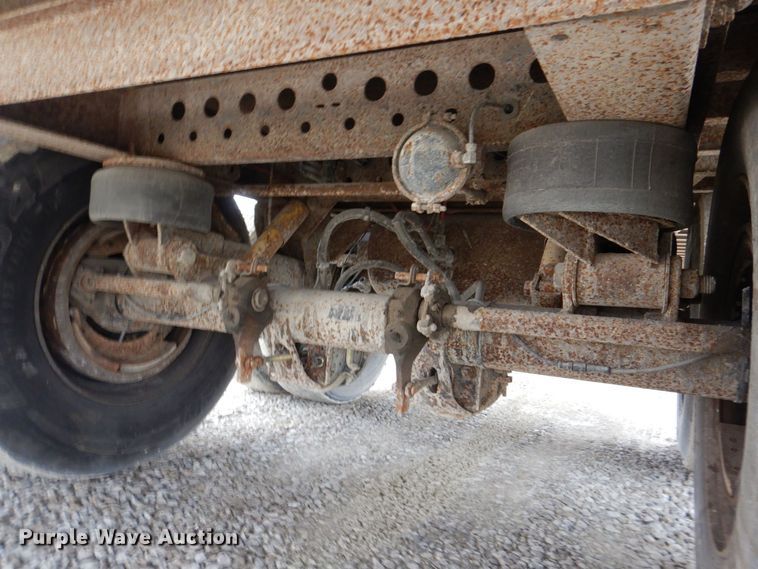 image for item MJ9986 2000 Wabash  dry van trailer