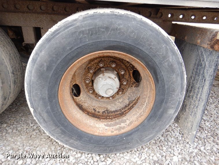 image for item MJ9986 2000 Wabash  dry van trailer