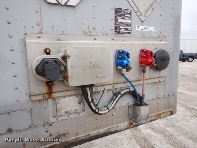 image for item MJ9987 2013 Stoughton DVW-285S-C-WDC dry van trailer