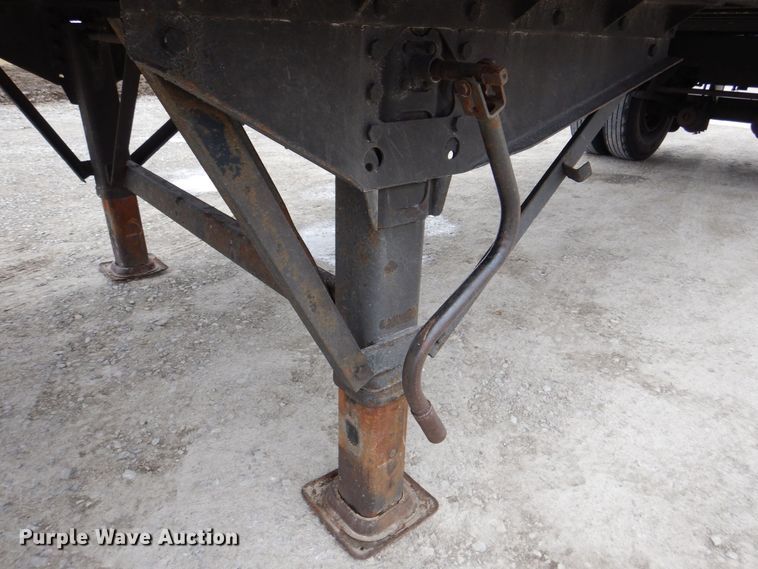 image for item MJ9987 2013 Stoughton DVW-285S-C-WDC dry van trailer