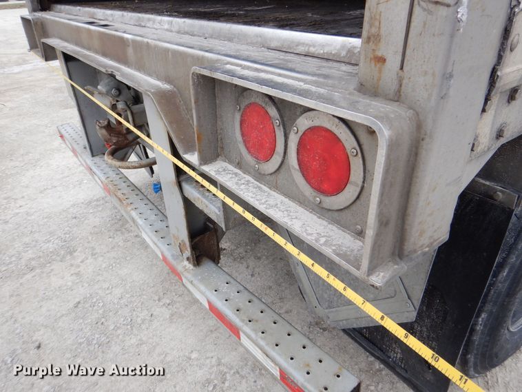 image for item MJ9987 2013 Stoughton DVW-285S-C-WDC dry van trailer