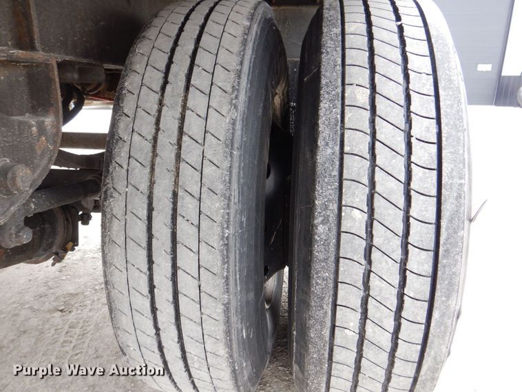 image for item MJ9987 2013 Stoughton DVW-285S-C-WDC dry van trailer