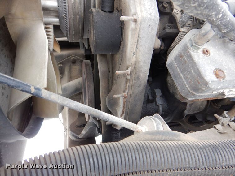 image for item MJ9989 2003 Freightliner FL70  semi truck