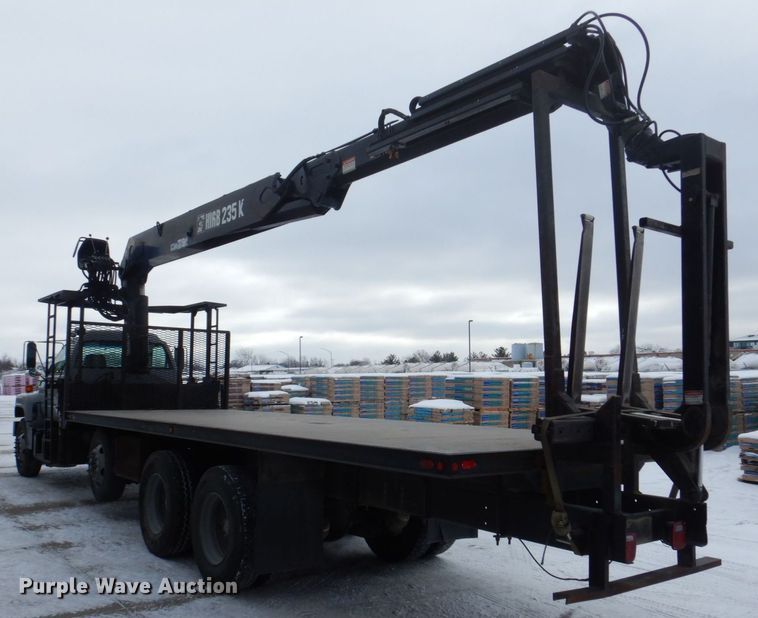 image for item MJ9992 2000 Chevrolet C8500  crane truck