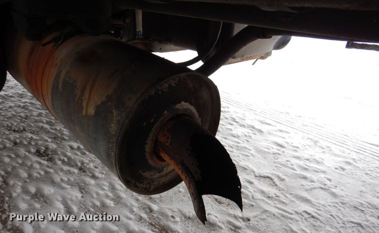 image for item MJ9992 2000 Chevrolet C8500  crane truck