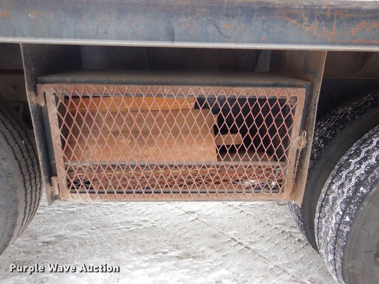 image for item MJ9992 2000 Chevrolet C8500  crane truck