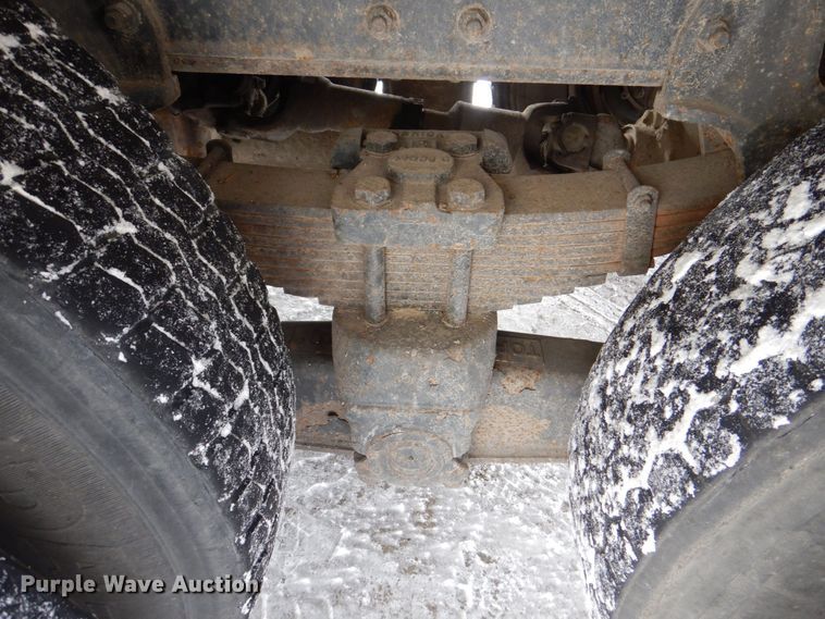 image for item MJ9992 2000 Chevrolet C8500  crane truck