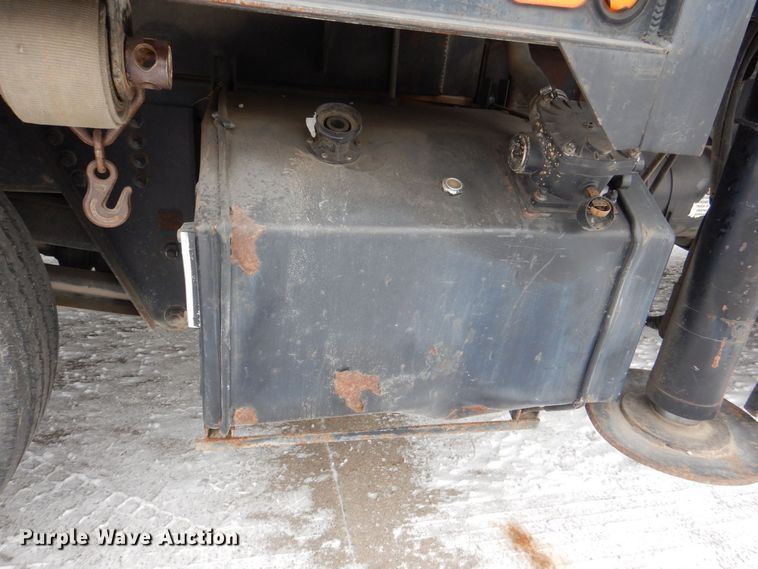 image for item MJ9992 2000 Chevrolet C8500  crane truck