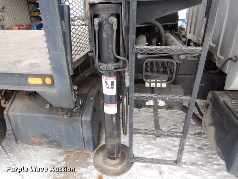 image for item MJ9992 2000 Chevrolet C8500  crane truck