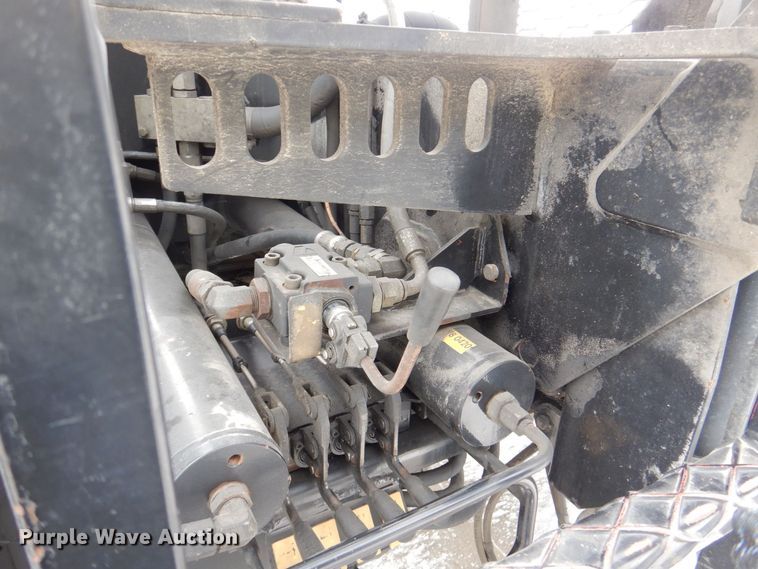 image for item MJ9992 2000 Chevrolet C8500  crane truck