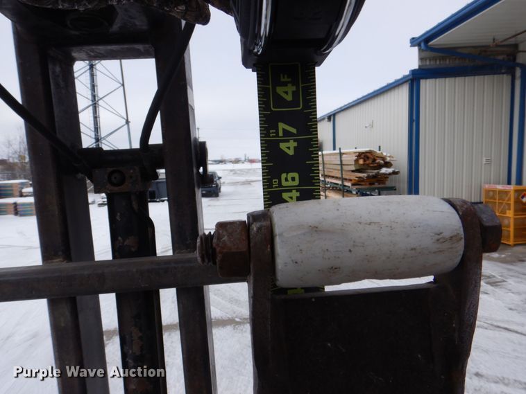 image for item MJ9992 2000 Chevrolet C8500  crane truck