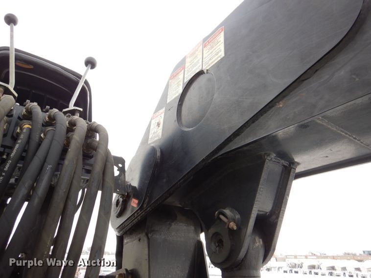 image for item MJ9992 2000 Chevrolet C8500  crane truck