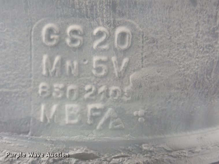 image for item MJ9992 2000 Chevrolet C8500  crane truck