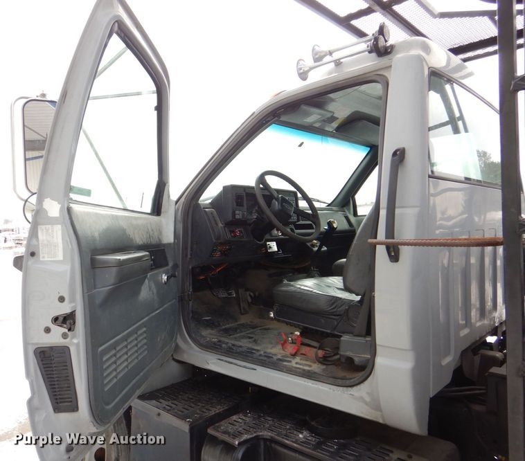 image for item MJ9992 2000 Chevrolet C8500  crane truck