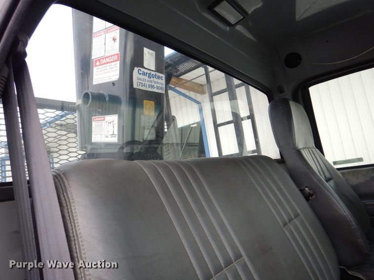 image for item MJ9992 2000 Chevrolet C8500  crane truck