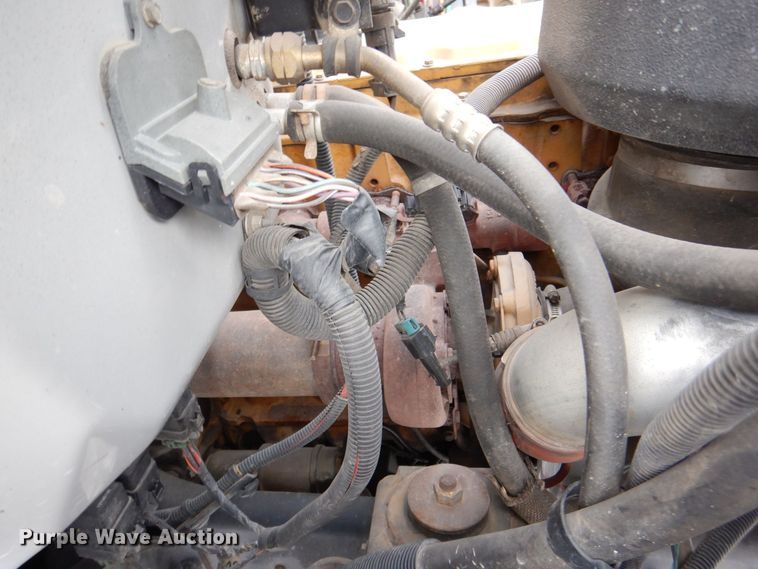 image for item MJ9992 2000 Chevrolet C8500  crane truck