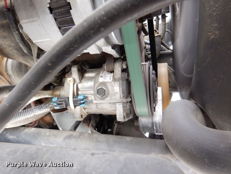 image for item MJ9992 2000 Chevrolet C8500  crane truck